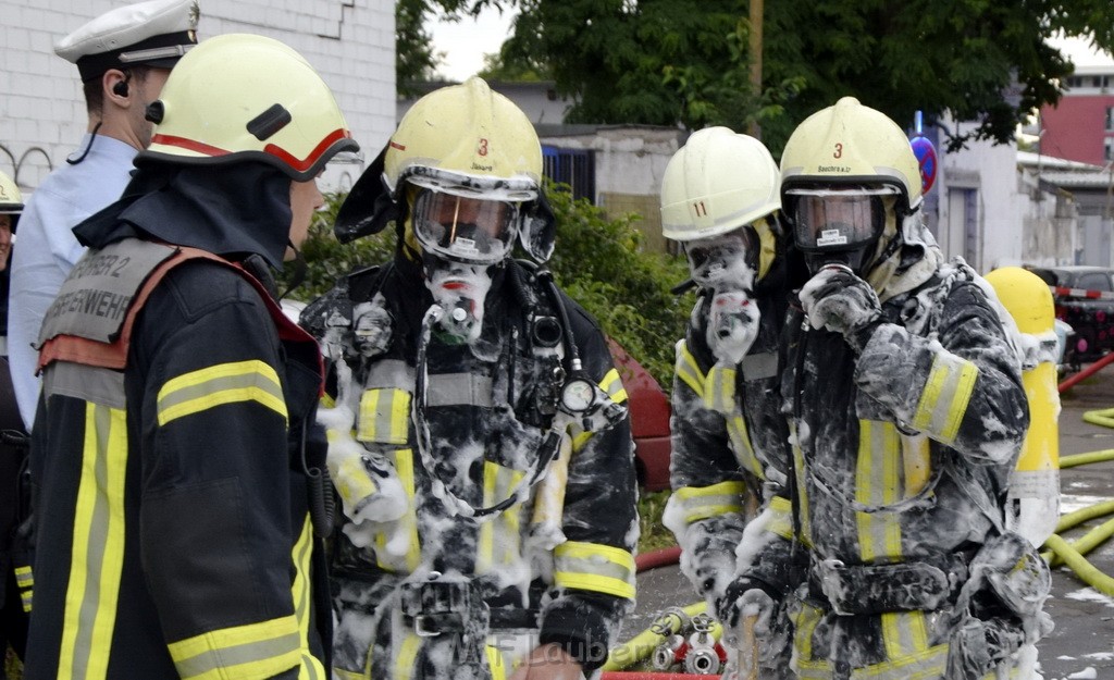 Feuer 3 Koeln Zollstock Hoenninger Weg P459.JPG - Miklos Laubert